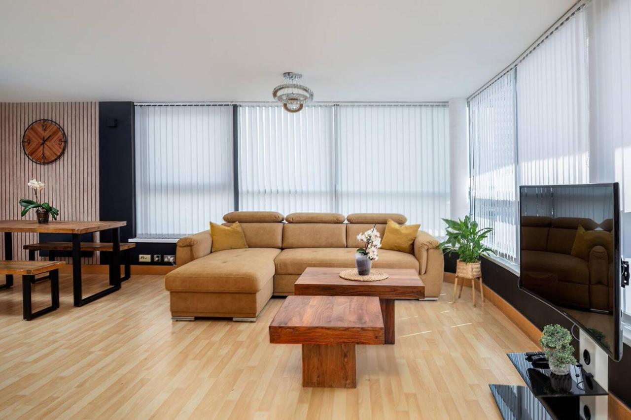 Apartment The Exquisite Penthouse Of Leeds - Sleeps 8 *