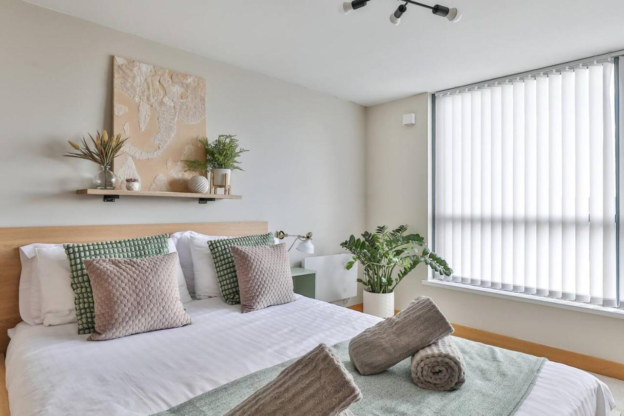 The Exquisite Penthouse Of Leeds - Sleeps 8 * Leeds (West Yorkshire)