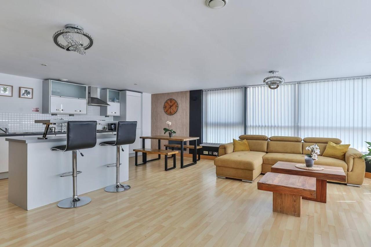 The Exquisite Penthouse Of Leeds - Sleeps 8 Apartment Leeds (West Yorkshire)