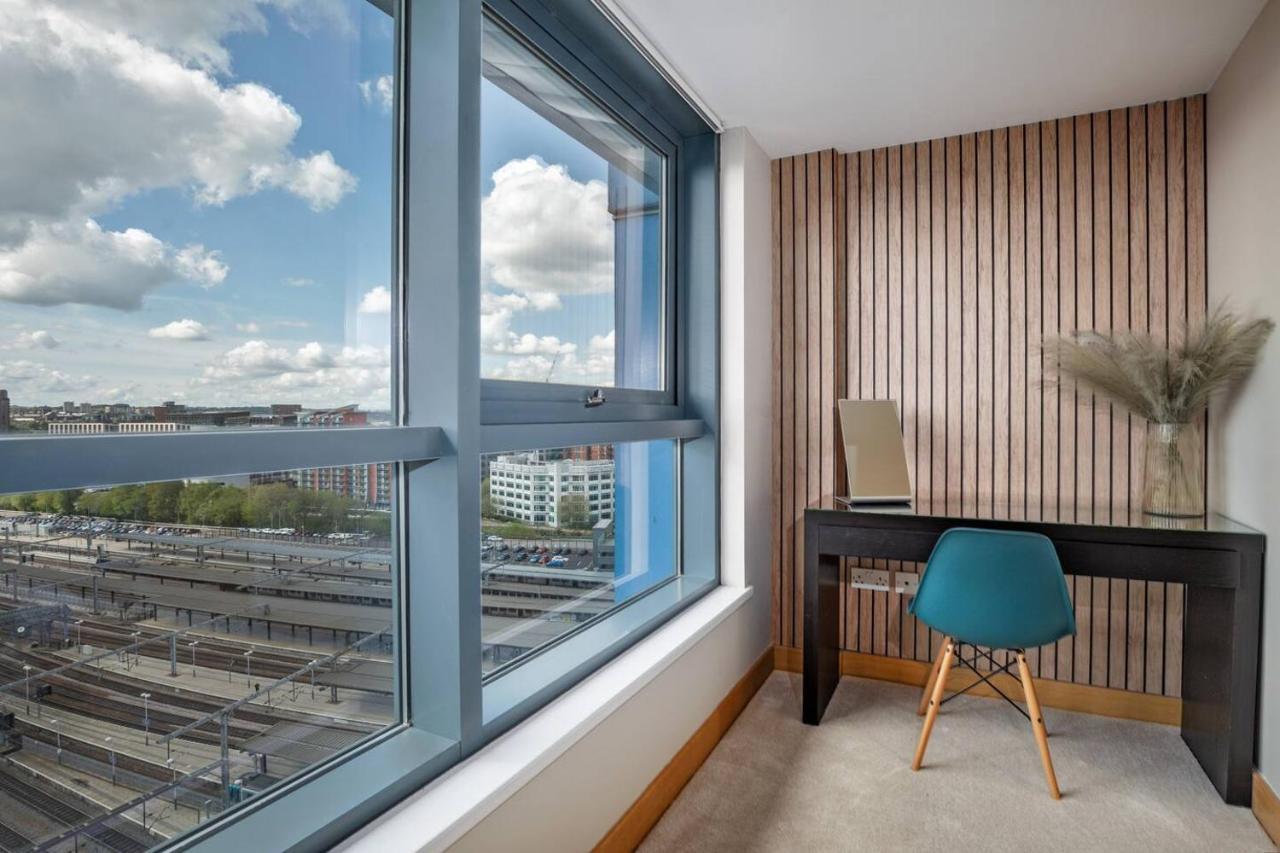 The Exquisite Penthouse Of Leeds - Sleeps 8 Leeds (West Yorkshire)