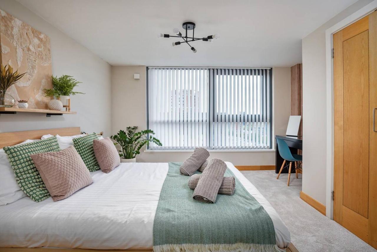 The Exquisite Penthouse Of Leeds - Sleeps 8 *